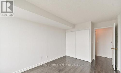 1406 - 2545 Erin Centre Boulevard, Mississauga, ON - Indoor Photo Showing Other Room