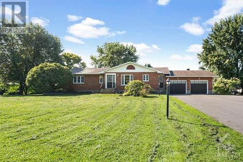 2586 Wilhaven Drive, Cumberland, ON - Outdoor With Facade