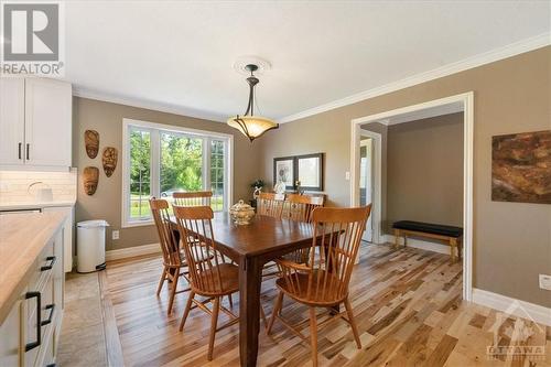 2586 Wilhaven Drive, Cumberland, ON - Indoor Photo Showing Dining Room