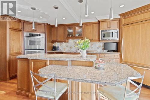 1305 - 900 Wilson Road N, Oshawa (Centennial), ON - Indoor Photo Showing Kitchen With Upgraded Kitchen