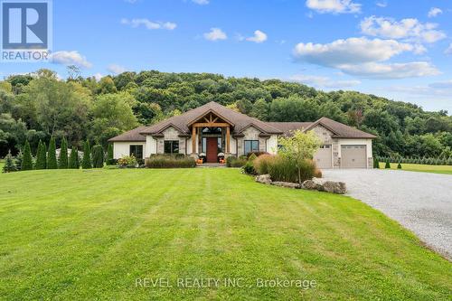 1559 York Road, Niagara-On-The-Lake, ON - Outdoor With Facade