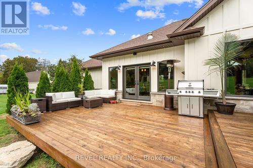 1559 York Road, Niagara-On-The-Lake, ON - Outdoor With Deck Patio Veranda With Exterior