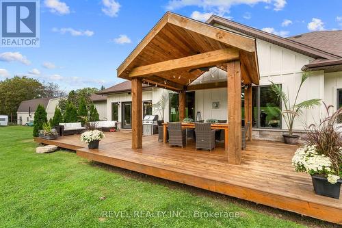 1559 York Road, Niagara-On-The-Lake, ON - Outdoor With Deck Patio Veranda