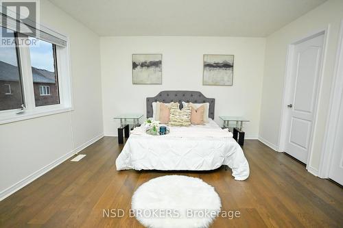 61 Esther Crescent, Thorold, ON - Indoor Photo Showing Bedroom