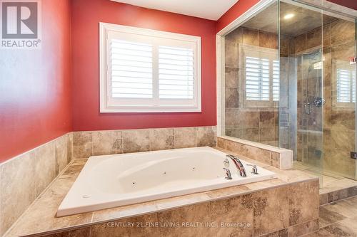 31 Weaver Drive, Hamilton, ON - Indoor Photo Showing Bathroom