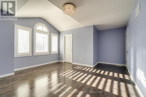 31 Weaver Drive, Hamilton, ON - Indoor Photo Showing Other Room