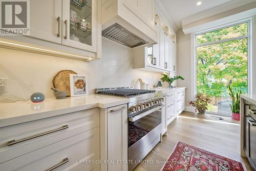 55 Lynnhaven Street, Toronto, ON - Indoor Photo Showing Kitchen With Upgraded Kitchen