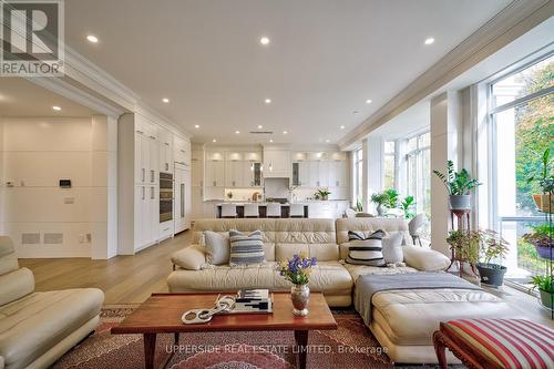 55 Lynnhaven Street, Toronto, ON - Indoor Photo Showing Living Room