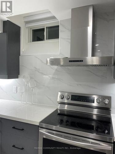 1129 Enchanted Crescent, Pickering, ON - Indoor Photo Showing Kitchen