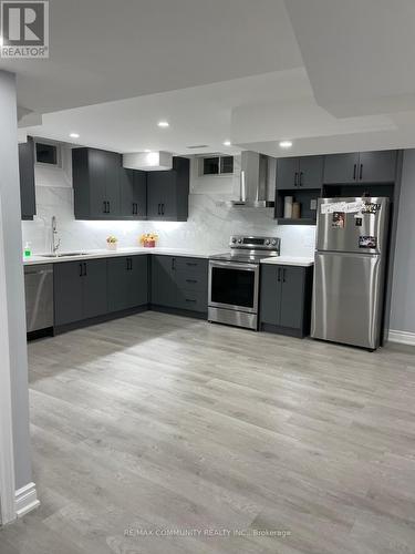 1129 Enchanted Crescent, Pickering, ON - Indoor Photo Showing Kitchen