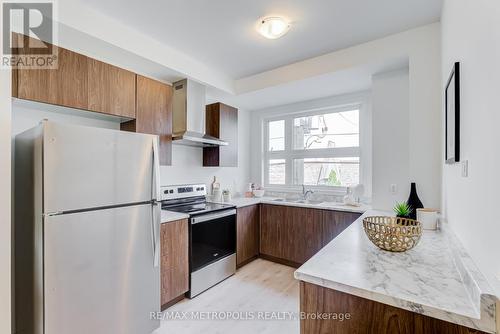 157 Hunt Street, Ajax, ON - Indoor Photo Showing Kitchen