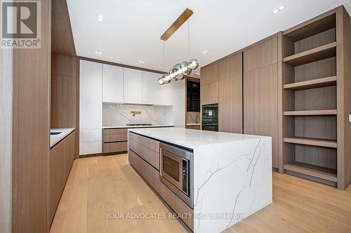 84 Lady Jessica Drive, Vaughan, ON - Indoor Photo Showing Kitchen