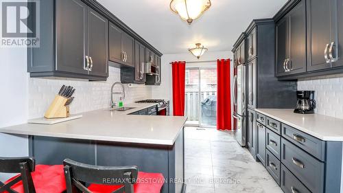 99 Leggott Avenue, Barrie, ON - Indoor Photo Showing Kitchen With Upgraded Kitchen