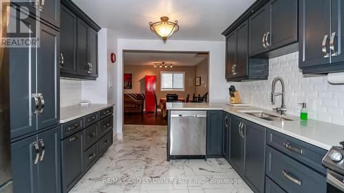 99 Leggott Avenue, Barrie, ON - Indoor Photo Showing Kitchen With Stainless Steel Kitchen With Double Sink With Upgraded Kitchen