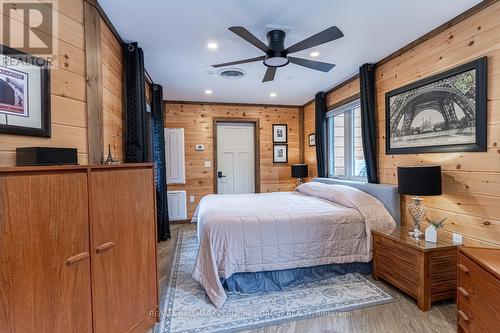 4057 Cambrian Road, Severn, ON - Indoor Photo Showing Bedroom