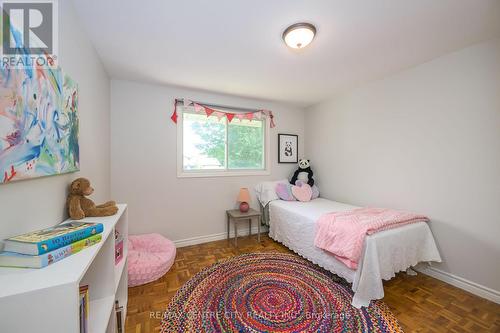 21 Bridlington Road, London, ON - Indoor Photo Showing Bedroom