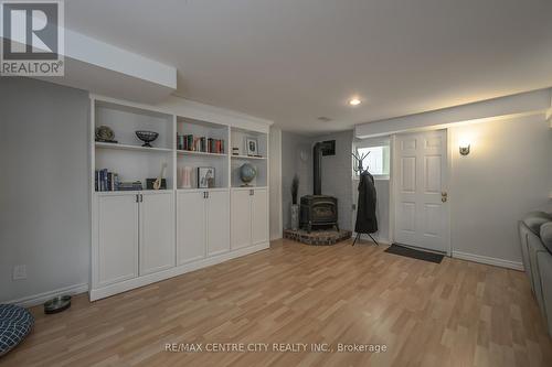 21 Bridlington Road, London, ON - Indoor