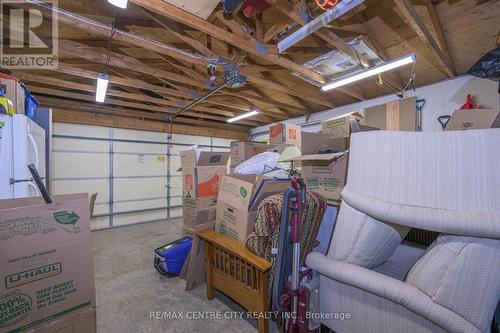 21 Bridlington Road, London, ON - Indoor Photo Showing Garage