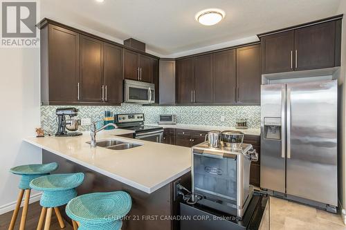 28 - 2235 Blackwater Road, London, ON - Indoor Photo Showing Kitchen With Double Sink With Upgraded Kitchen