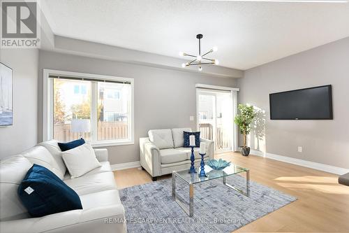 4847 Valera Road, Burlington, ON - Indoor Photo Showing Living Room