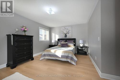 4847 Valera Road, Burlington, ON - Indoor Photo Showing Bedroom