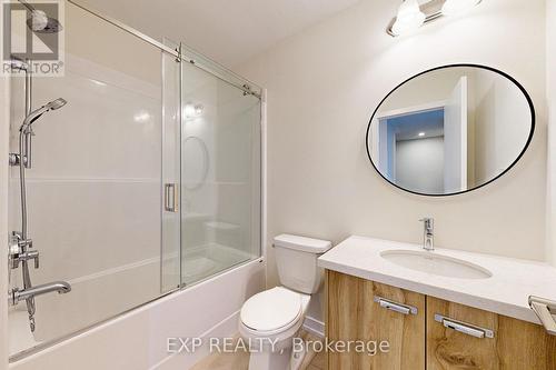 1325 Shevchenko Boulevard, Oakville, ON - Indoor Photo Showing Bathroom