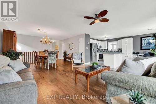 35 Balsam Trail, Norfolk, ON - Indoor Photo Showing Living Room