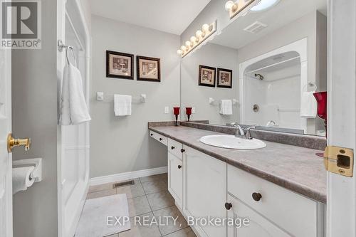 35 Balsam Trail, Norfolk, ON - Indoor Photo Showing Bathroom