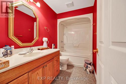 35 Balsam Trail, Norfolk, ON - Indoor Photo Showing Bathroom