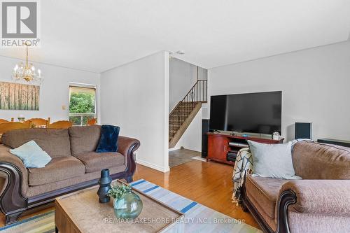 40 Glen Watford Road, Cobourg, ON - Indoor Photo Showing Living Room