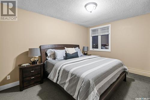 1706 320 5Th Avenue N, Saskatoon, SK - Indoor Photo Showing Bedroom