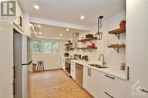 83 Grady Crescent, Ottawa, ON - Indoor Photo Showing Kitchen With Double Sink