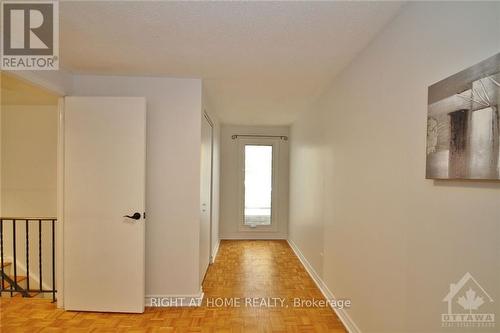 83 Grady Crescent, Ottawa, ON - Indoor Photo Showing Other Room