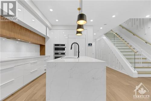 185 A & B Carleton Avenue, Ottawa, ON - Indoor Photo Showing Kitchen With Upgraded Kitchen