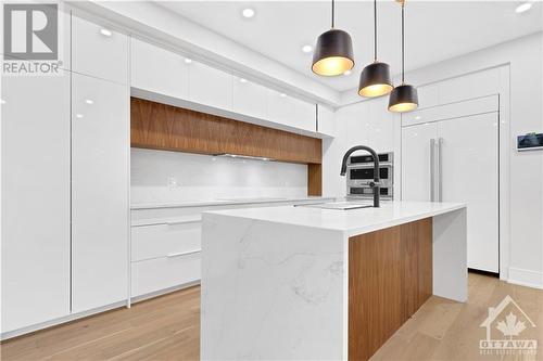 185 A & B Carleton Avenue, Ottawa, ON - Indoor Photo Showing Kitchen