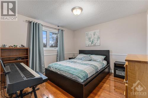 1699 Fieldstone Crescent, Ottawa, ON - Indoor Photo Showing Bedroom