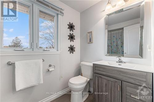 1699 Fieldstone Crescent, Ottawa, ON - Indoor Photo Showing Bathroom