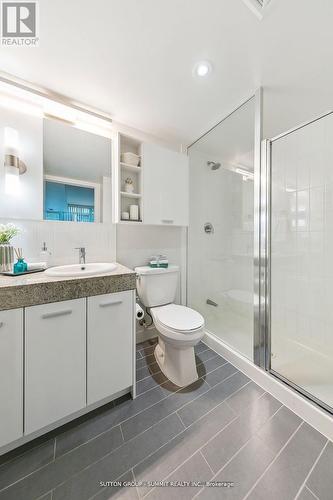 1111 - 15 Singer Court, Toronto, ON - Indoor Photo Showing Bathroom