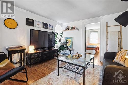 Apt 3# Living Room - 232 St Patrick Street, Ottawa, ON - Indoor Photo Showing Living Room