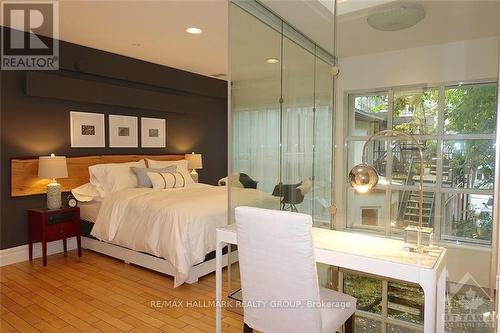 232 St Patrick Street, Ottawa, ON - Indoor Photo Showing Bedroom