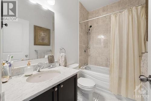 146 Esterbrook Drive, Ottawa, ON - Indoor Photo Showing Bathroom