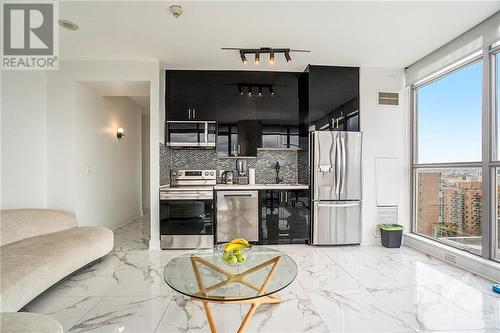 179 George Street Unit#1501, Ottawa, ON - Indoor Photo Showing Kitchen