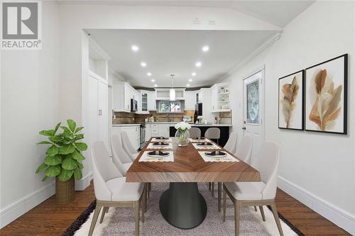 156 Queen Street, Sarnia, ON - Indoor Photo Showing Dining Room