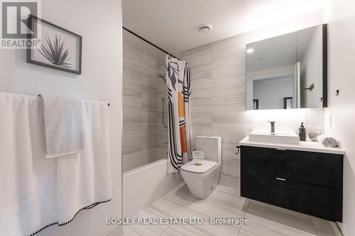 410 - 21 Lawren Harris Square, Toronto, ON - Indoor Photo Showing Bathroom