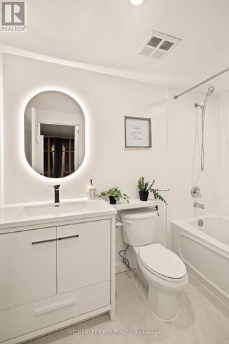 1212 - 35 Mariner Terrace, Toronto, ON - Indoor Photo Showing Bathroom