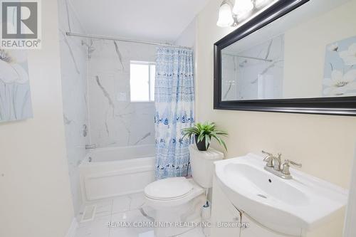 33 Windsor Avenue, Ajax, ON - Indoor Photo Showing Bathroom