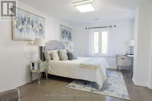 33 Windsor Avenue, Ajax, ON - Indoor Photo Showing Bedroom