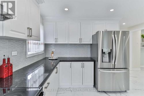 33 Windsor Avenue, Ajax, ON - Indoor Photo Showing Kitchen