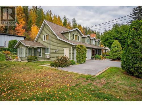 506 201St Avenue, Castlegar, BC - Outdoor With Facade