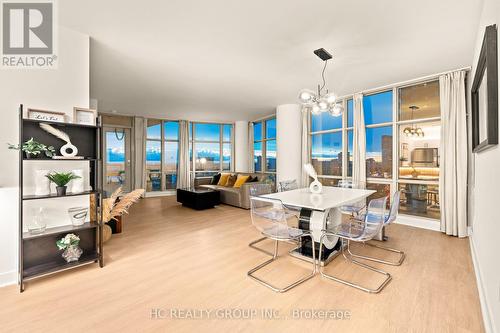 1212 - 35 Mariner Terrace, Toronto, ON - Indoor Photo Showing Dining Room